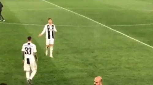 Cristiano Ronaldo, moment incredibil la finalul meciului cu Ajax! VIDEO: Gestul prin care le-a spus totul colegilor: „Ați făcut pe voi de frică!”