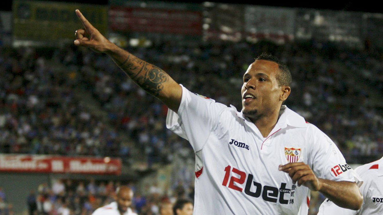 VIDEO** Adriano, la BarÃ§a pentru 9,5 milioane â‚¬! Brazilianul a plecat în lacrimi de la Sevilla