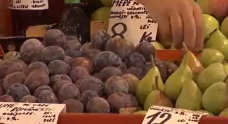 Experiment. De ce au fost pieţele goale, deşi creşterea TVA-ului nu i-a afectat pe vânzători