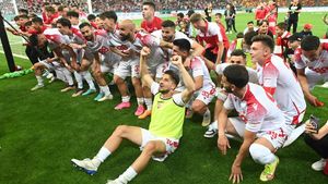 Florin Prunea a evidențiat patru atuuri care fac din Dinamo o forță înainte de revenirea în Superliga! Rețeta succesului din „Ștefan cel Mare”, dezvăluită: „Rezultatele nu sunt întâmplătoare!” | VIDEO EXCLUSIV ProSport Live