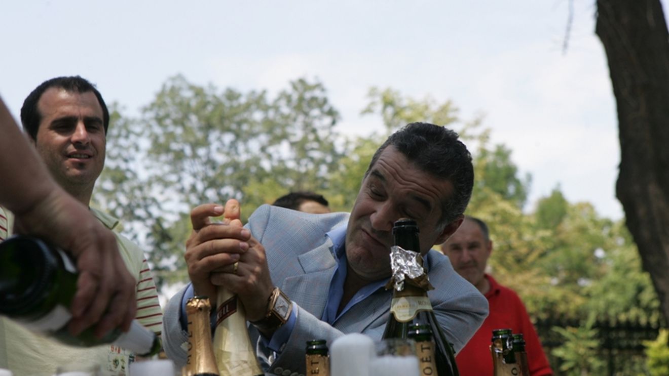 Gigi Becali: "Când beau, dansez cel mai bine dintre toți!"