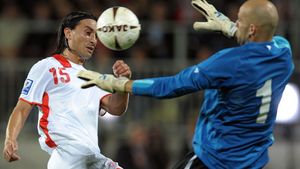 Adversar de temut pentru România!** Portarul Luxemburgului, ales în echipa etapei a treia a preliminariilor pentru Euro 2012