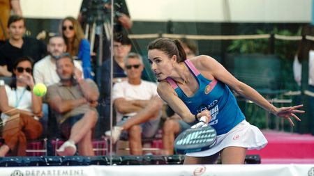 O campioană revine în tenis la aproape un an de la retragere: „Ați crezut că ați scăpat de mine?”