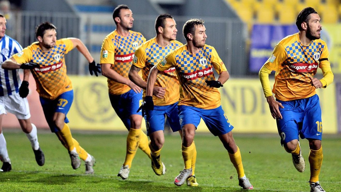 Fanii Petrolului, miting împotriva patronului înainte de meci! Ce au scandat ultrașii și bannerele afișate la partida cu Concordia Chiajna