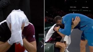 Momente incredibile după finala Mastersului de la Paris! Novak Djokovic a oprit interviul și s-a dus direct la Grigor Dimitrov, care s-a prăbușit emoțional | VIDEO