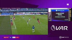 Everton - Liverpool 2-2. Campioana a marcat în prelungiri, dar golul a fost anulat de VAR după un offside milimetric. Klopp l-a pierdut pe Van Dijk