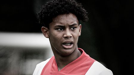 Doliu la Ajax Amsterdam. Noah Gesser a decedat la numai 16 ani