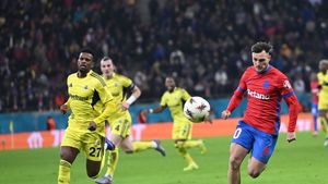 Când ar putea debuta Dennis Politic pentru Hermannstadt și culisele mutării de la FCSB