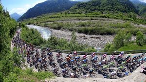 Lista de start din Giro: 20 echipe din cele 22 care iau startul și-au oficializat lotul pentru Turul Italiei. Contador, Porte și Aru, marii favoriți. Cine sunt "locotenenții" lor. Doi români în Giro: Grosu și Țvetcov