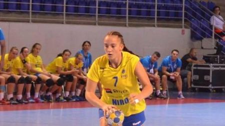 Rapid a pus mâna pe liderul naționalei U18, Andreea Popa. Vasile Mărgulescu: "Este o jucătoare de mare perspectivă, va face deplasarea la Cluj pentru a simți mirosul Ligii Naționale". Cum stă Rapid din punct de vedere financiar și numărul impresionant de fani care fac deplasarea la Cluj