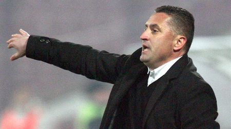 Marian Pană a avut de dirijat nu doar o echipă în derivă, ci și supărarea lui Neaga:** "M-am rugat de el să intre pe final"