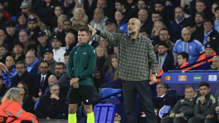 Cât costă cămașa purtată de Guardiola cu Real Madrid, pentru care antrenorul a devenit ținta ironiilor