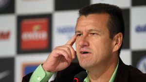 Dunga e într-o dungă? "Noi nu suntem favoriți să câștigăm Copa America. Chile e favorită"