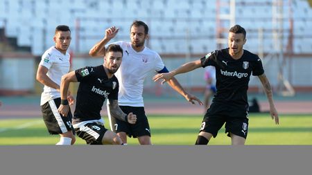 Curățenia de toamnă | O echipă din Liga 1 ia măsuri disperate după ultimele rezultate: 9 jucători au fost dați afară!