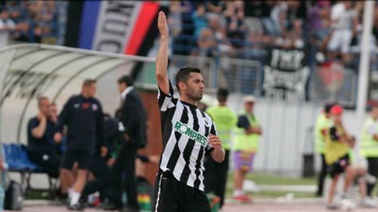 Niculescu: "Diseară voi ține cu 'U', nu mă interesează CFR!** M-ați văzut vreodată pe Ghencea?"