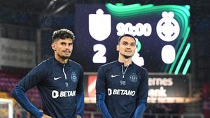 Cinci milioane de euro pentru Florinel Coman, un transfer imposibil! Chiar și Giovanni Becali, regele „marketingului” pentru fotbaliști, e resemnat: „Sunt bani foarte mulți”