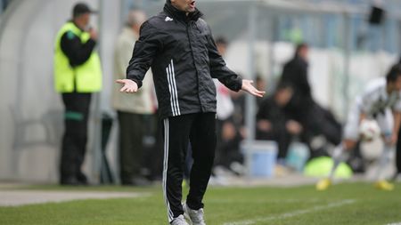 Selymes, apărat de un fost coleg din "Generația de aur": **"Nu poți construi nimic în două etape"