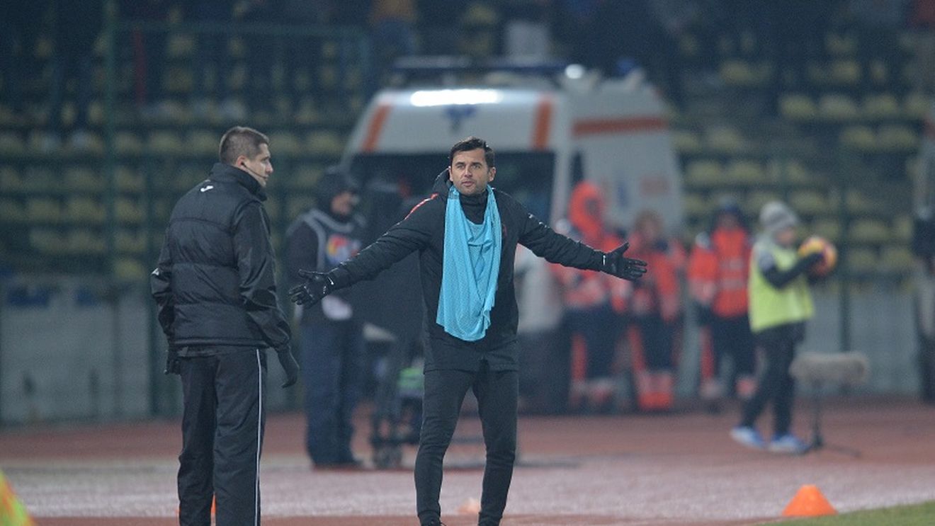 Dică și-a anunțat secunzii că pleacă de la FCSB | UPDATE Ce discuție a avut cu Becali: "A spus 'nea Gigi stai liniștit că eu nu mă agăț de scaun și de bani! Plec, dar peste 2-3 ani o să mă suni să mă aduci"