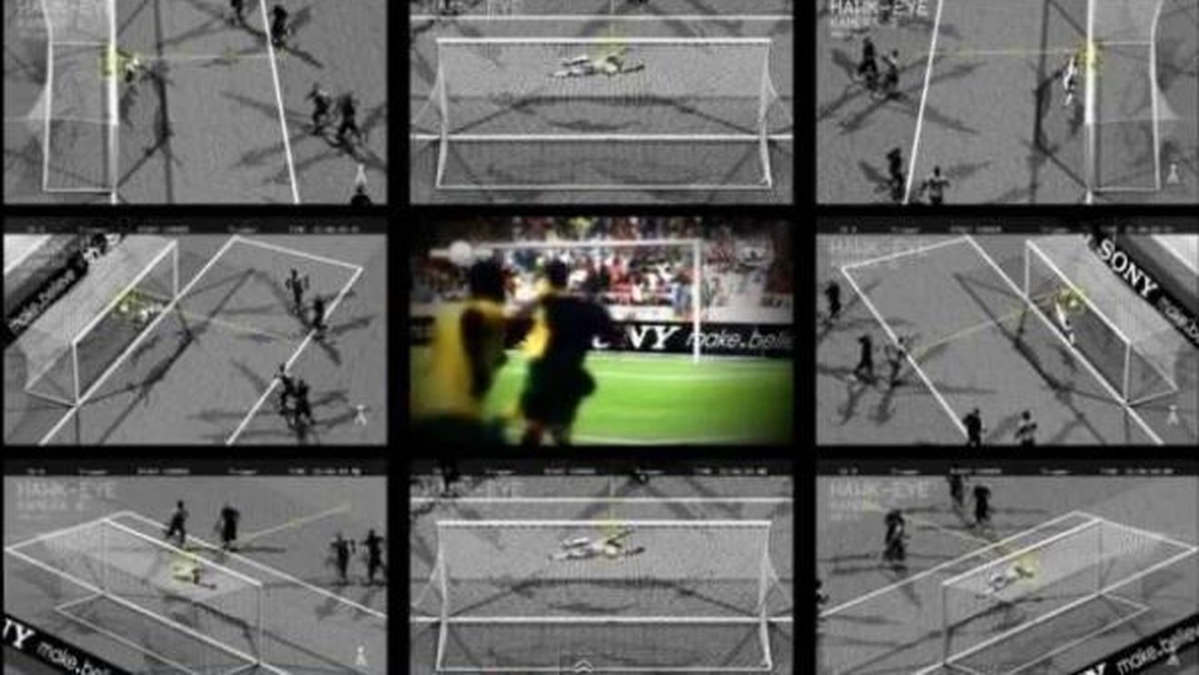 Război la nivel înalt din cauza tehnologiei de linia porții!** FIFA a 'inaugurat' sistemul, UEFA nu vrea: "Avem încredere în arbitrii adiționali" VIDEO Ce înseamnă de fapt goal-line technology