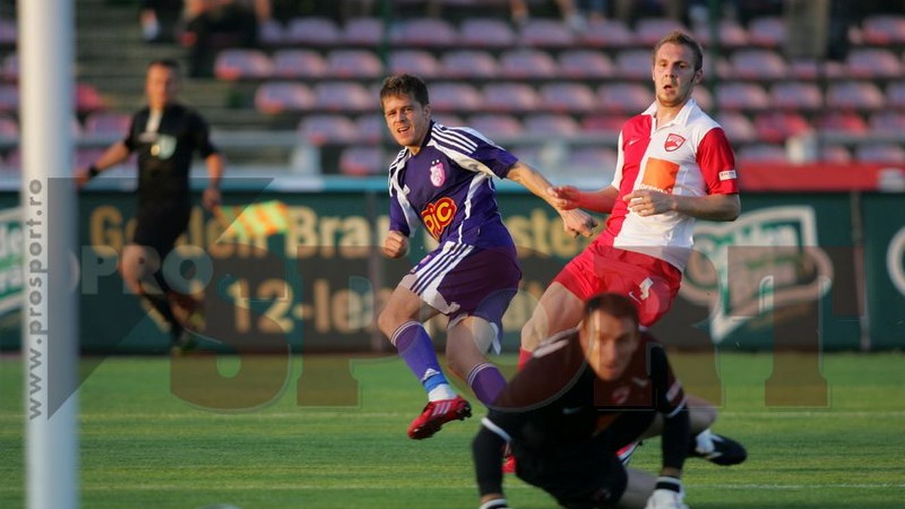 "Câini" și circ!**