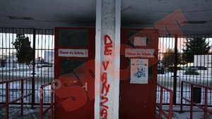 FOTO S-au săturat!** Fanii dinamoviști s-au dezlănțuit împotriva conducerii lui Dinamo! VEZI mesajele DURE!