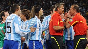 FIFA va prezenta un nou plan pentru arbitraj