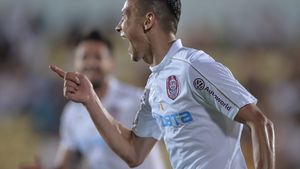 CFR Cluj - Lazio în grupele Europa League | Televiziunile care transmit primul meci al campioanei României în grupe! Reacția genială a lui Dan Petrescu în privința italienilor