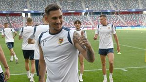 Mihai Rotaru se umple de bani din transferul lui Jovan Markovic? Steaua Roșie Belgrad și-a vândut golgheterul și e gata să cumpere atacantul Craiovei