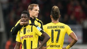 Dortmund s-a asigurat că Barcelona plătește "prețul corect" pentru "perla" de pe Signal Iduna Park! Borussia, gata de una dintre cele mai bune afaceri din ultimii ani: profit de 75 de milioane â‚¬ cu omul dorit lângă MSN pe Camp Nou