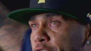 E gata! Dani Alves e ca și transferat de la Barcelona. Anunțul făcut cu lacrimi în ochi de starul catalanilor 