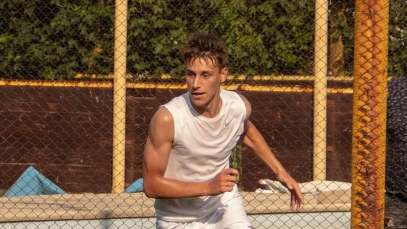 România nu a dat doi bani pe el, Ungaria l-a chemat la națională, iar el acum se revanșează. La 20 de ani, fotbalistul a debutat cu gol pentru MOL, echipa favorită a premierului Viktor Orban