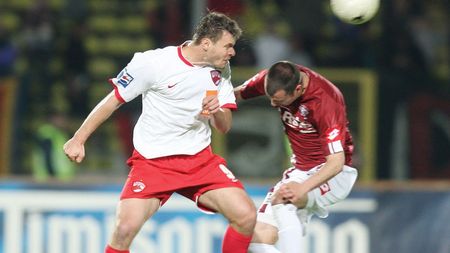 „Îi băteam și-n verde!"