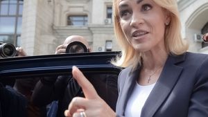 Nu a venit la parada de 1 Decembrie, iar azi a fost văzută! Unde a fost surprinsă Gabriela Firea, la o zi după cea mai mare sărbătoare a românilor