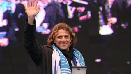 Del Bosque: "Forlan nu merita titlul de cel mai bun jucător al CM!"** Ești de acord?