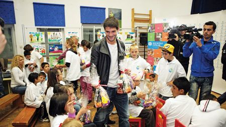 Uneori, Moș Crăciun vine în octombrie