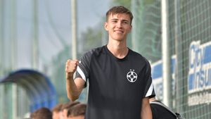 Decizia de a-l numi pe Tavi Popescu căpitan este contestată: „Banderola ar fi trebuit să ajungă la el!” | VIDEO EXCLUSIV ProSport Live