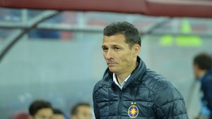 Fanii i-au cerut lui Gâlcă să plece: "De ce să-mi dau demisia? Încă suntem pe primul loc". Antrenorul Stelei se plânge de ce s-a întâmplat în iarnă: "Jucătorii care au plecat ne aduceau liniștea. Nu le mai spun numele..."