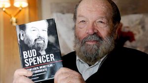 SPECIAL | „Cu regret vă anunțăm că Bud Spencer zboară spre următoarea aventură". Uriașul blând a fost campion al Italiei la 100 m liber, a jucat polo la Lazio, a mers cu naționala la JO și a cochetat cu boxul