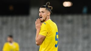 Posibila mutare bombă a lui Radu Drăgușin la un colos din Premier League nu e văzută cu ochi buni: „E crud! Ar face o greșeală” | VIDEO EXCLUSIV ProSport Live