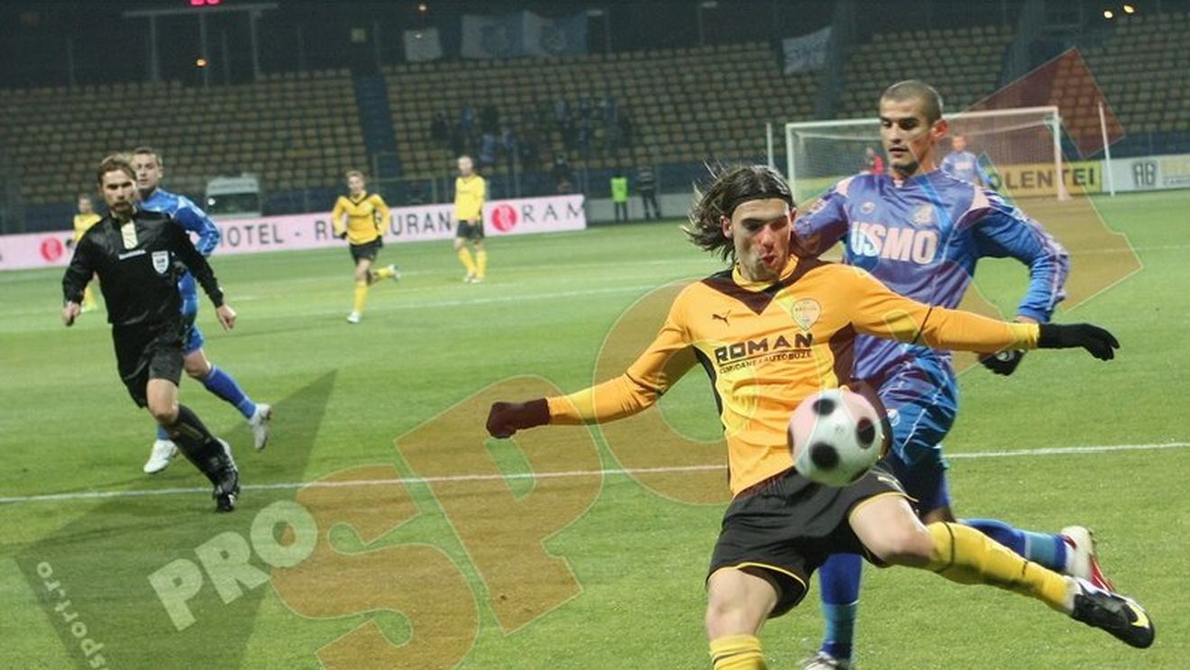 Au spart gheața! **FC Brașov-Pandurii 2-0