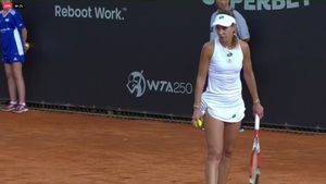 Mihaela Buzărnescu s-a calificat în prima finală a sezonului, la Valencia! Cu cine se duelează pentru titlu