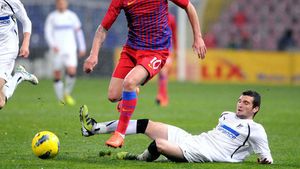 "Fratele" Olăroiu pune umărul la transferul lui Tănase!** Becali a crezut că e glumă: ce mutare NEBUNĂ‚ e gata să facă antrenorul lui Al Ain