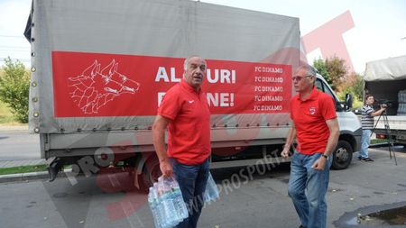 GALERIE FOTO | Dinamo ajută victimele inundațiilor din Gorj. Dudu Georgescu și Ionel Augustin au participat la acțiunea din parcarea RIN Grand Hotel