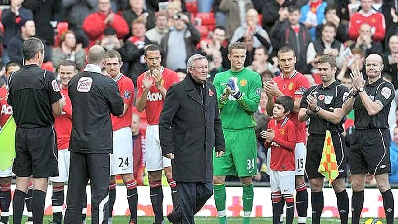 FOTO ISTORIC** A fost sărbătoare pe Old Trafford! Ferguson, un sfert de veac de când e la United! Arbitrii și adversarii n-au vrut să-i strice sărbătoarea :)