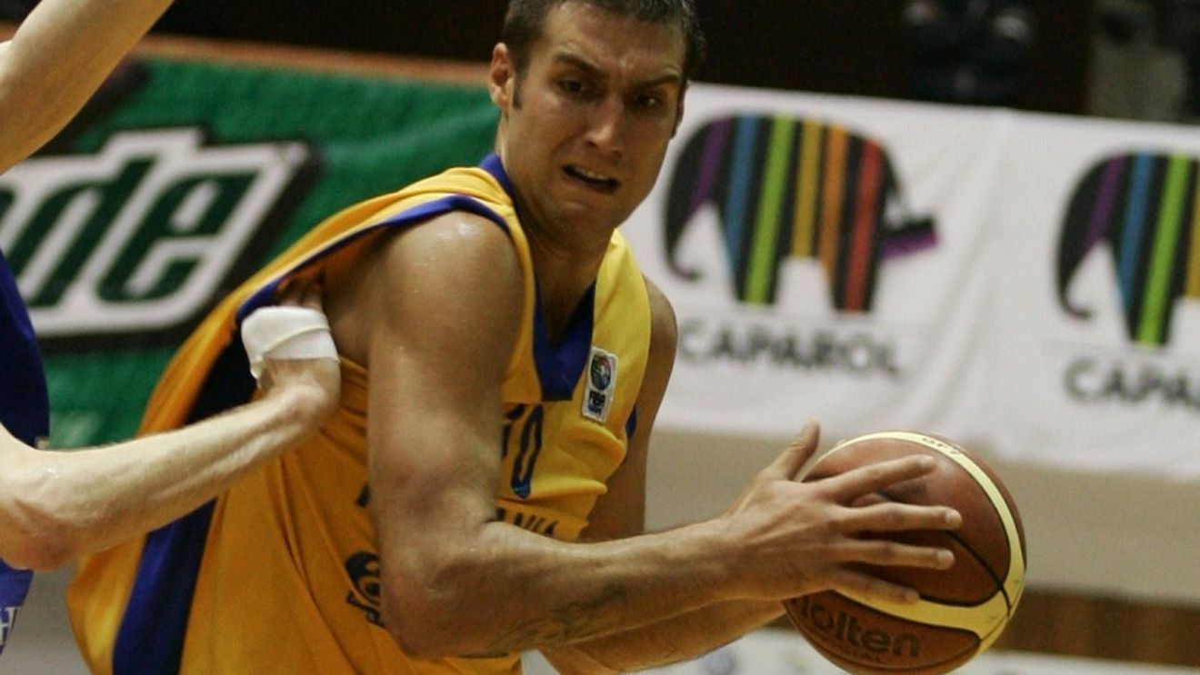 Burlacu a semnat cu Asesoft!