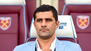Dani Coman a revenit oficial în Superliga! Ce formație l-a prezentat, după ce a fost dorit la CFR Cluj: „Astăzi suntem fericiți!”