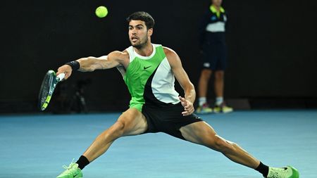 Carlos Alcaraz, calificare fără emoții în semifinale la Australian Open. Ce performanță a reușit ibericul