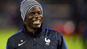 EXCLUSIV | "Furnica atomică" a jucat rolul unui gigant. "Creierul face diferența!". Un antrenor român îl vede "altfel" pe Kante