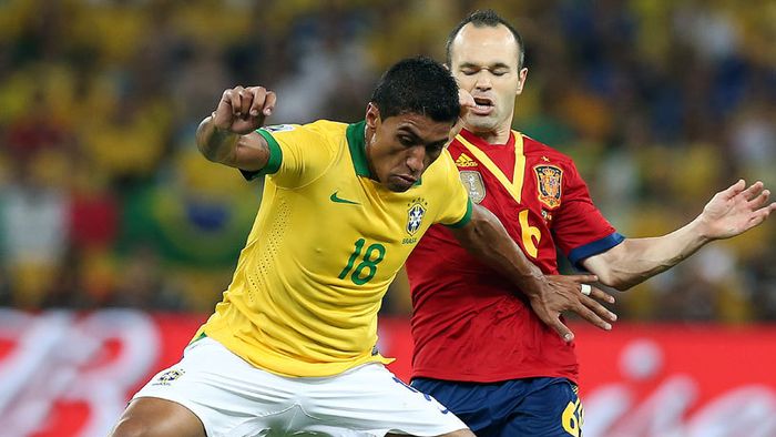Paulinho va juca la Tottenham Hotspur! 20 de milioane de euro vor încasa cei de la Corinthians