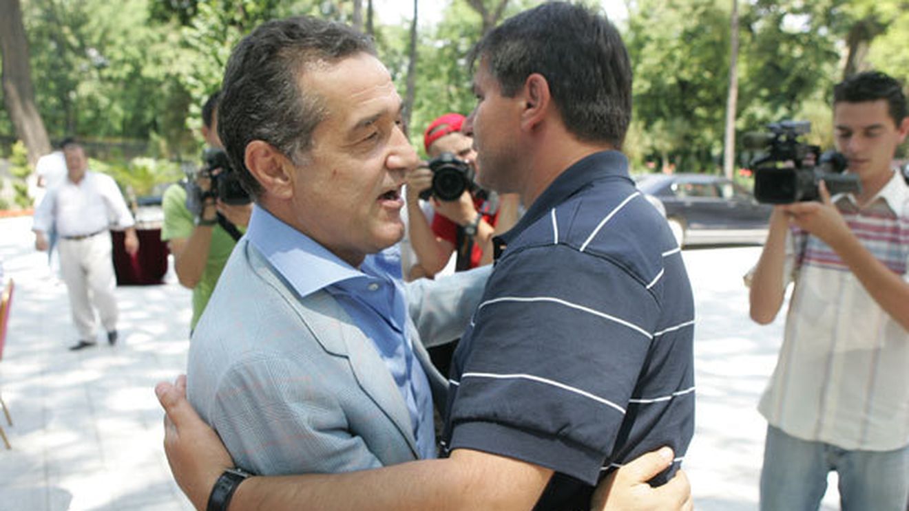 Gigi Becali, văzut de comunitatea gay din Portugalia drept "antrenorul homofob al Stelei" :)